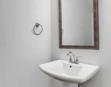 1056 Homestead Way - Photo Thumbnail 8