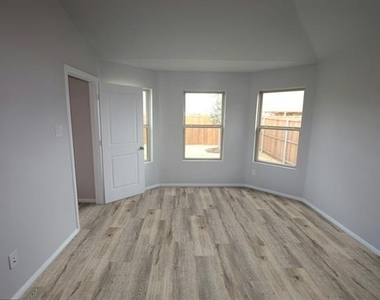 6125 Hightower - Photo Thumbnail 6