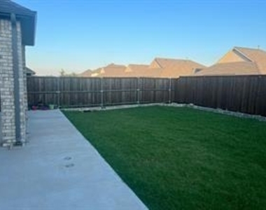 5912 Priory Drive - Photo Thumbnail 32