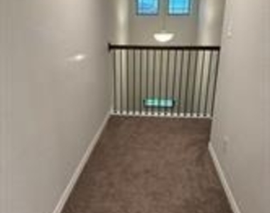5912 Priory Drive - Photo Thumbnail 22
