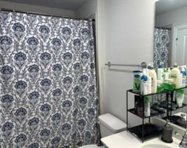 5912 Priory Drive - Photo Thumbnail 15