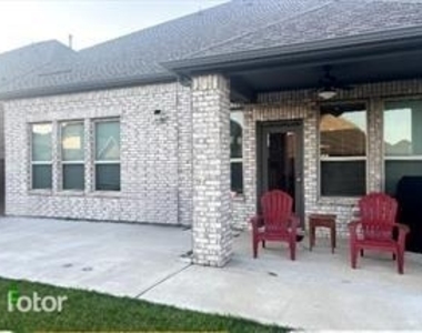 5912 Priory Drive - Photo Thumbnail 30