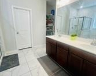 5912 Priory Drive - Photo Thumbnail 25
