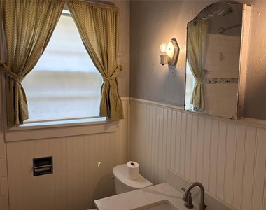 828 W Gandy Street - Photo Thumbnail 18