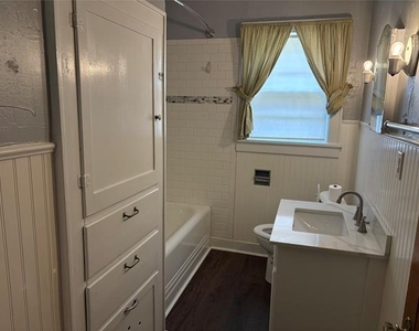 828 W Gandy Street - Photo Thumbnail 15