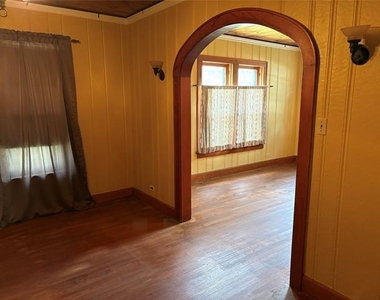 828 W Gandy Street - Photo Thumbnail 9