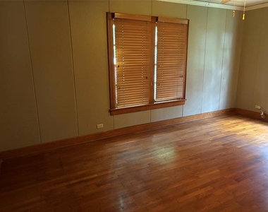 828 W Gandy Street - Photo Thumbnail 21