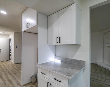 1314 Ontario Drive - Photo Thumbnail 3