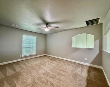 9220 Stewart Street - Photo Thumbnail 21