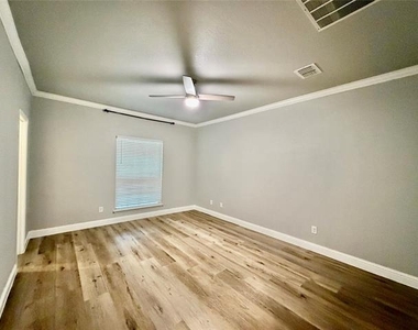 9220 Stewart Street - Photo Thumbnail 19