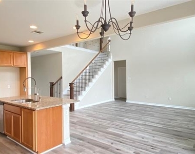 6224 Heron Drive - Photo Thumbnail 5