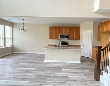 6224 Heron Drive - Photo Thumbnail 4