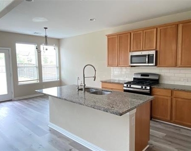 6224 Heron Drive - Photo Thumbnail 2