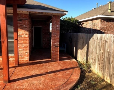 4016 Petersburg Drive - Photo Thumbnail 17