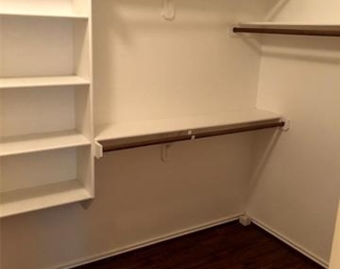 4016 Petersburg Drive - Photo Thumbnail 14