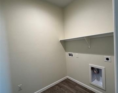 8901 Timber Gulch Circle - Photo Thumbnail 22