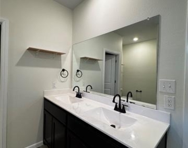 8901 Timber Gulch Circle - Photo Thumbnail 11