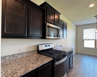 8901 Timber Gulch Circle - Photo Thumbnail 5