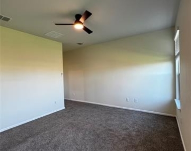 8901 Timber Gulch Circle - Photo Thumbnail 9