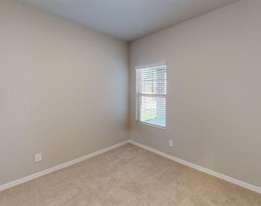 1209 Bridgewalk Drive - Photo Thumbnail 12