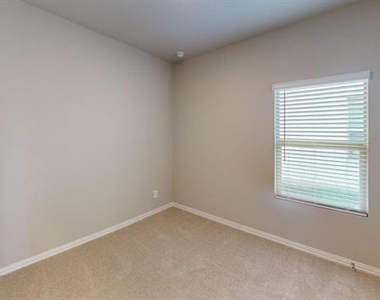 1209 Bridgewalk Drive - Photo Thumbnail 10