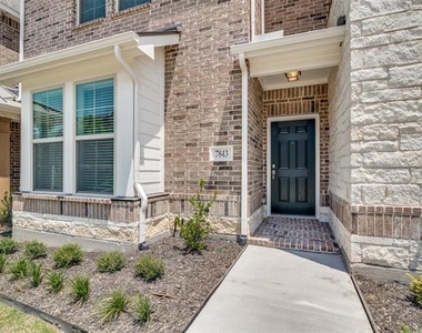 7843 Manilla Drive - Photo Thumbnail 1
