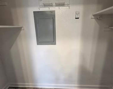 1038 Signal Ridge Place - Photo Thumbnail 15