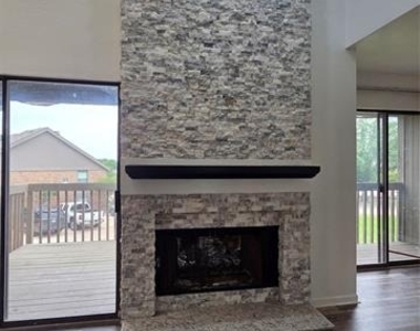 1038 Signal Ridge Place - Photo Thumbnail 4