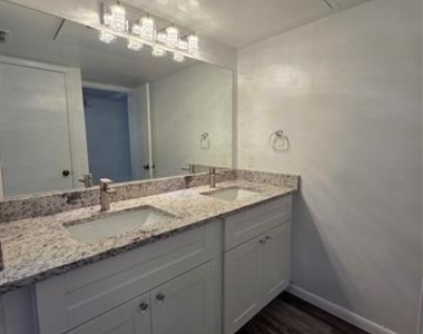1038 Signal Ridge Place - Photo Thumbnail 10