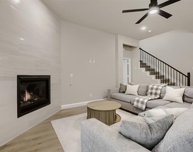 1654 Secco Way - Photo Thumbnail 4