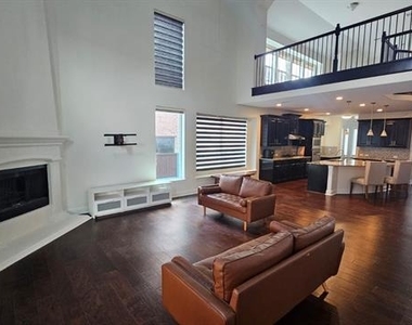 3613 Glenhome Drive - Photo Thumbnail 4