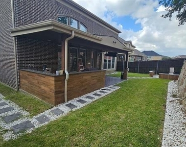 3613 Glenhome Drive - Photo Thumbnail 11