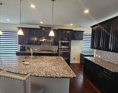 3613 Glenhome Drive - Photo Thumbnail 7