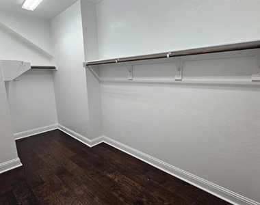 3613 Glenhome Drive - Photo Thumbnail 22