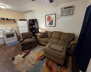 1350 Lillius Street - Photo Thumbnail 1