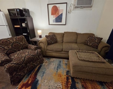 1350 Lillius Street - Photo Thumbnail 3