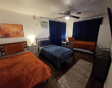 1350 Lillius Street - Photo Thumbnail 15