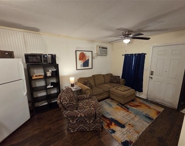 1350 Lillius Street - Photo Thumbnail 9
