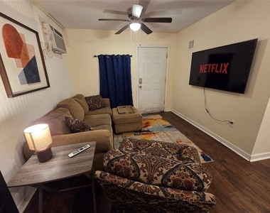 1350 Lillius Street - Photo Thumbnail 2