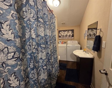 1350 Lillius Street - Photo Thumbnail 11