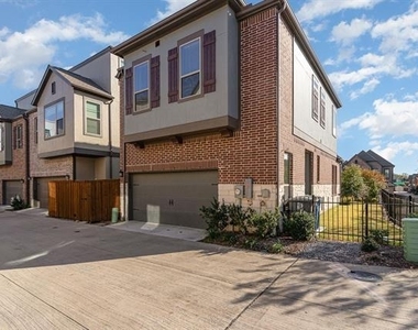 7104 Amber Grove Court - Photo Thumbnail 34