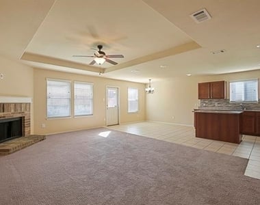 1433 Willoughby Way - Photo Thumbnail 24