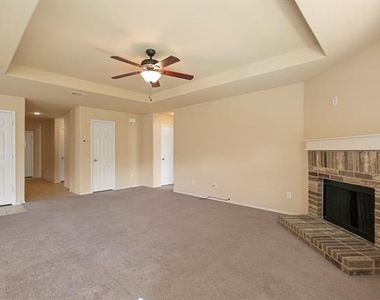 1433 Willoughby Way - Photo Thumbnail 26