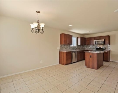 1433 Willoughby Way - Photo Thumbnail 27