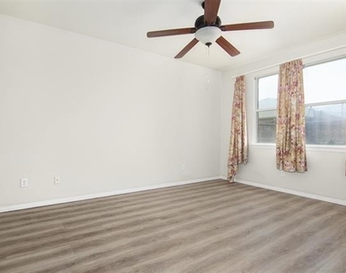 14541 Little Anne Drive - Photo Thumbnail 16
