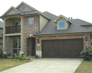 2320 Lynbridge Circle - Photo Thumbnail 2