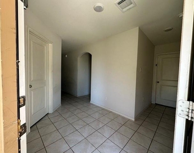 1202 Meadow Wood - Photo Thumbnail 4