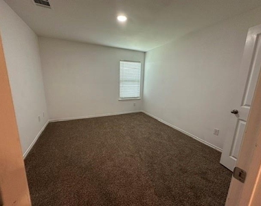 1202 Meadow Wood - Photo Thumbnail 9