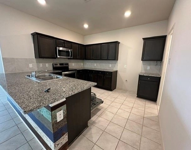 1202 Meadow Wood - Photo Thumbnail 13