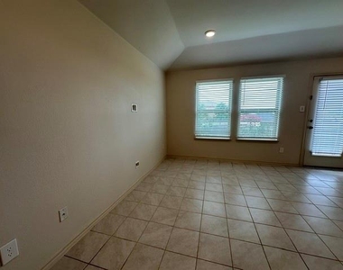 1202 Meadow Wood - Photo Thumbnail 17
